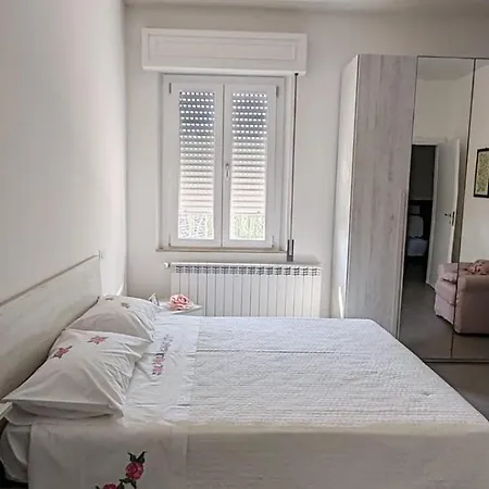 Lauretana Dreams شقة