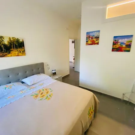 Lauretana Dreams Apartament *